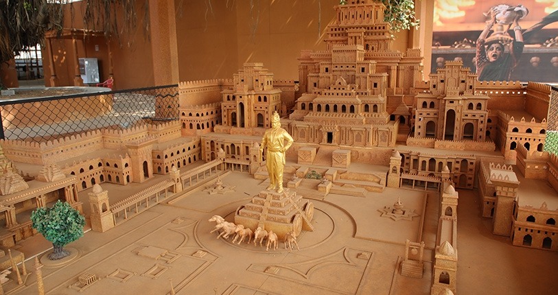 bahubali-set (2)